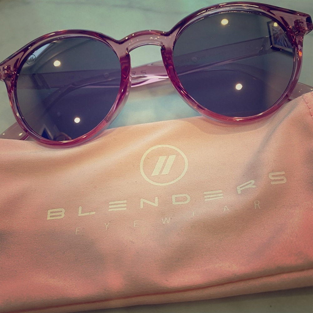 Blenders - pink Guava Queen sunglasses